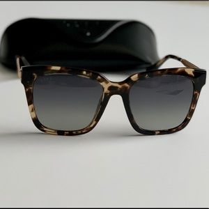 DIFF Bella Polarized Sunglasses